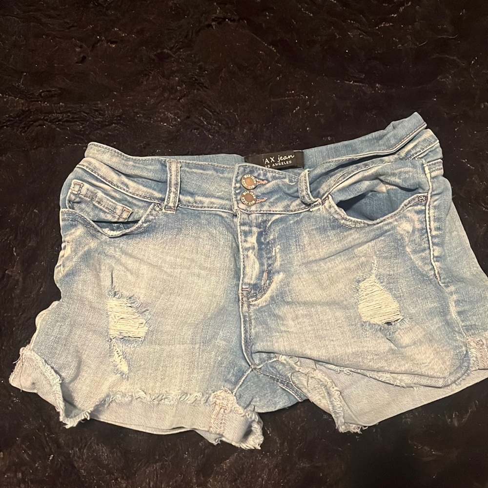 Light wash short shorts size 24s brand wax jean